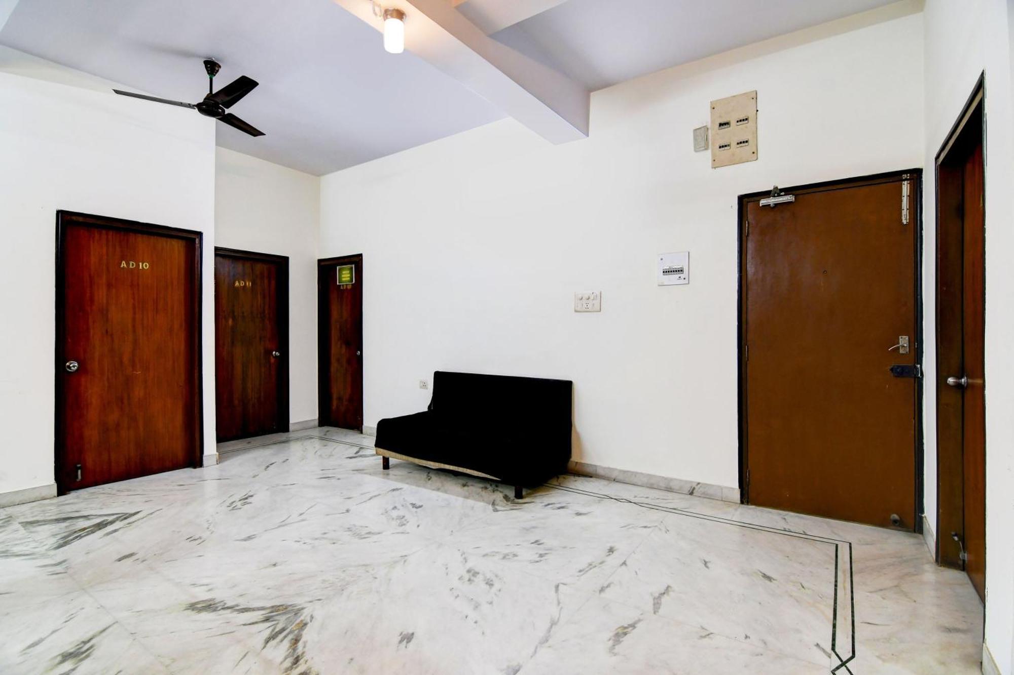 Hotel O Next Generation Guest House Liluah Exterior photo